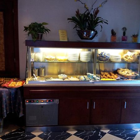 Hotel Regit Местре Экстерьер фото
