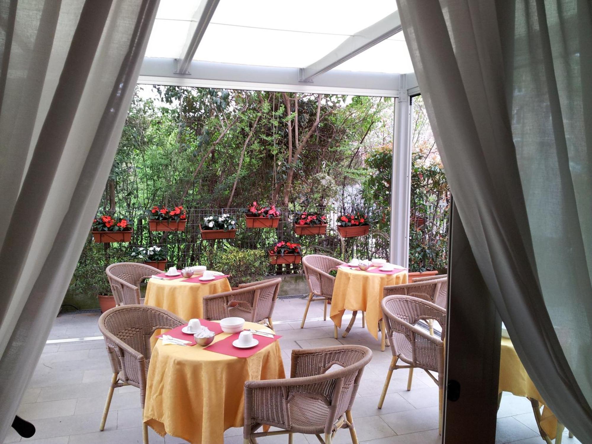 Hotel Regit Местре Экстерьер фото