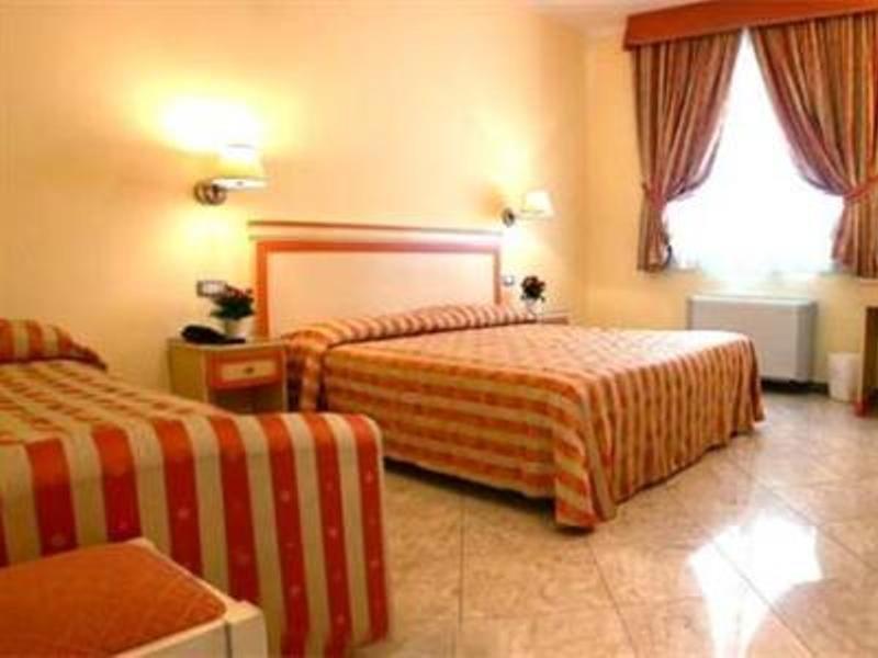 Hotel Regit Местре Экстерьер фото
