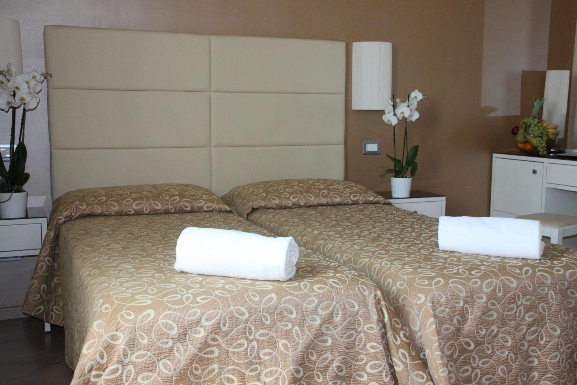 Hotel Regit Местре Экстерьер фото